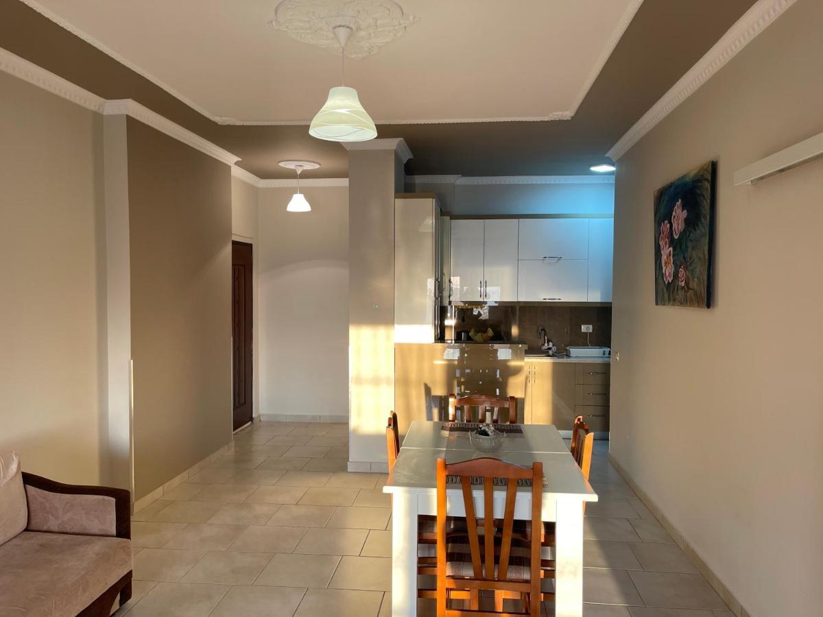 Wave Apartments Saranda Екстер'єр фото