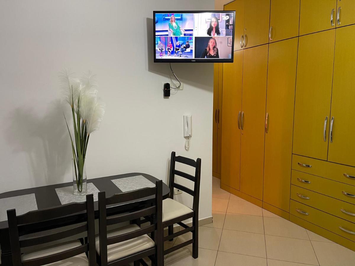 Wave Apartments Saranda Екстер'єр фото