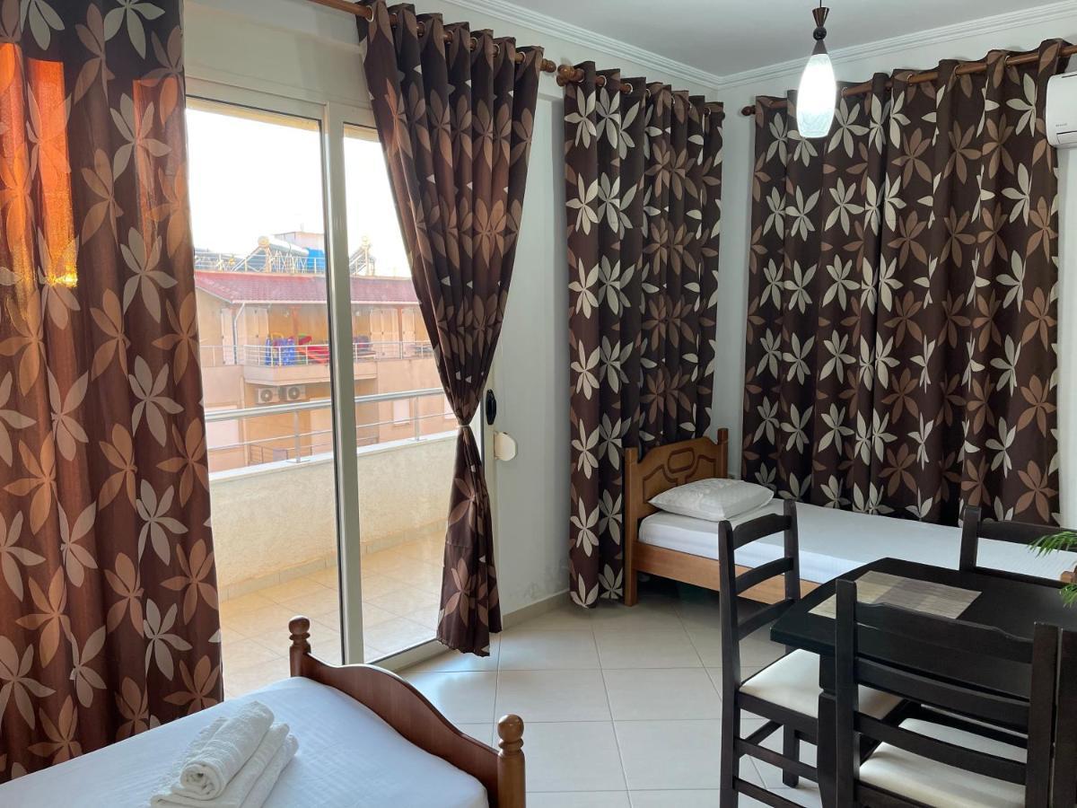 Wave Apartments Saranda Екстер'єр фото