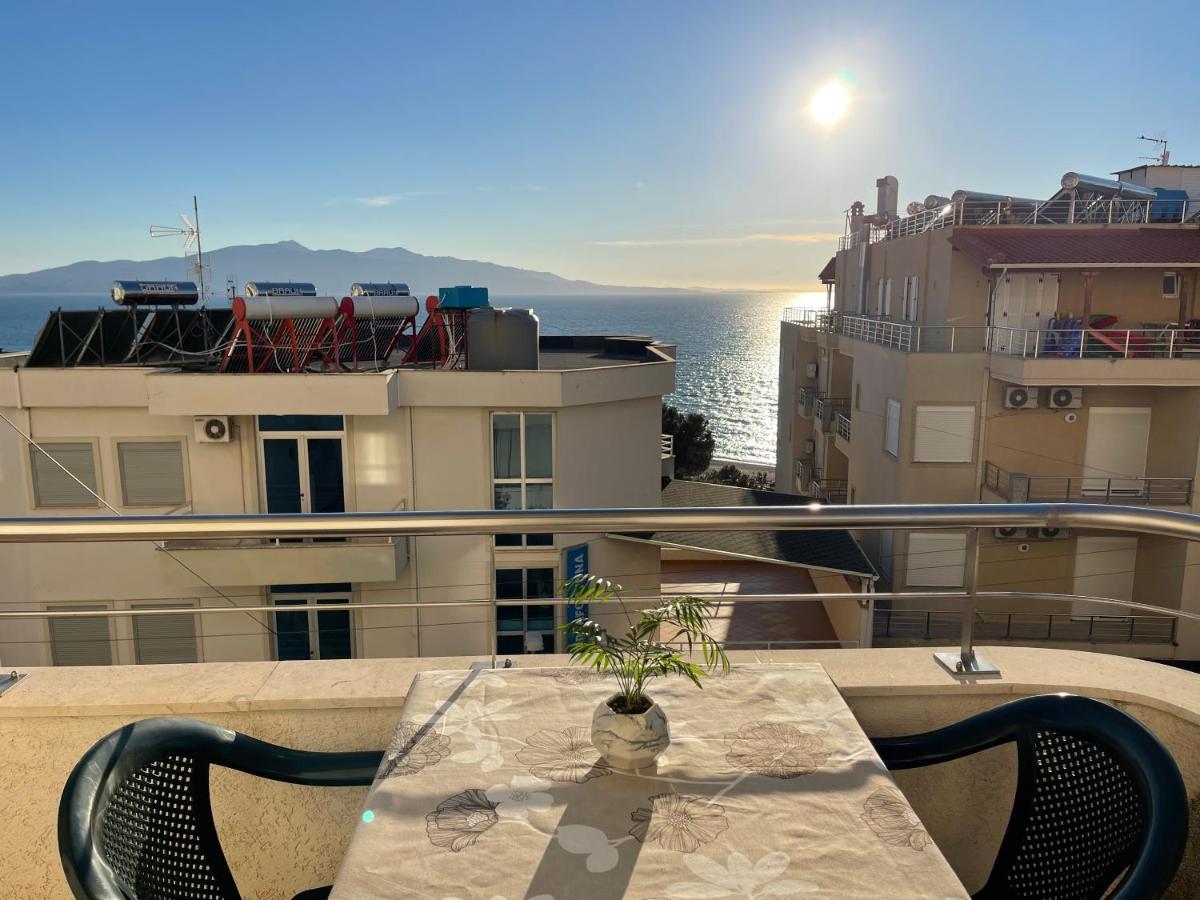 Wave Apartments Saranda Екстер'єр фото