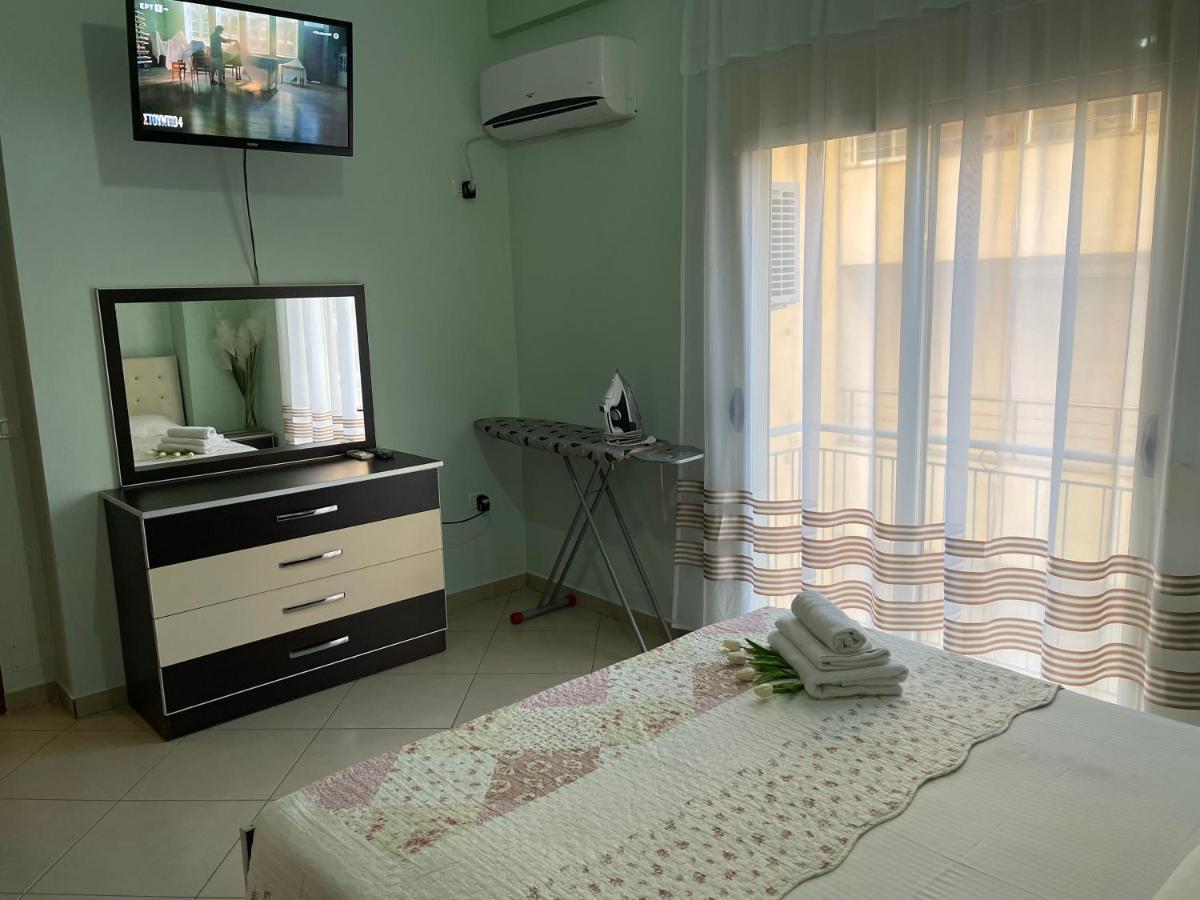 Wave Apartments Saranda Екстер'єр фото