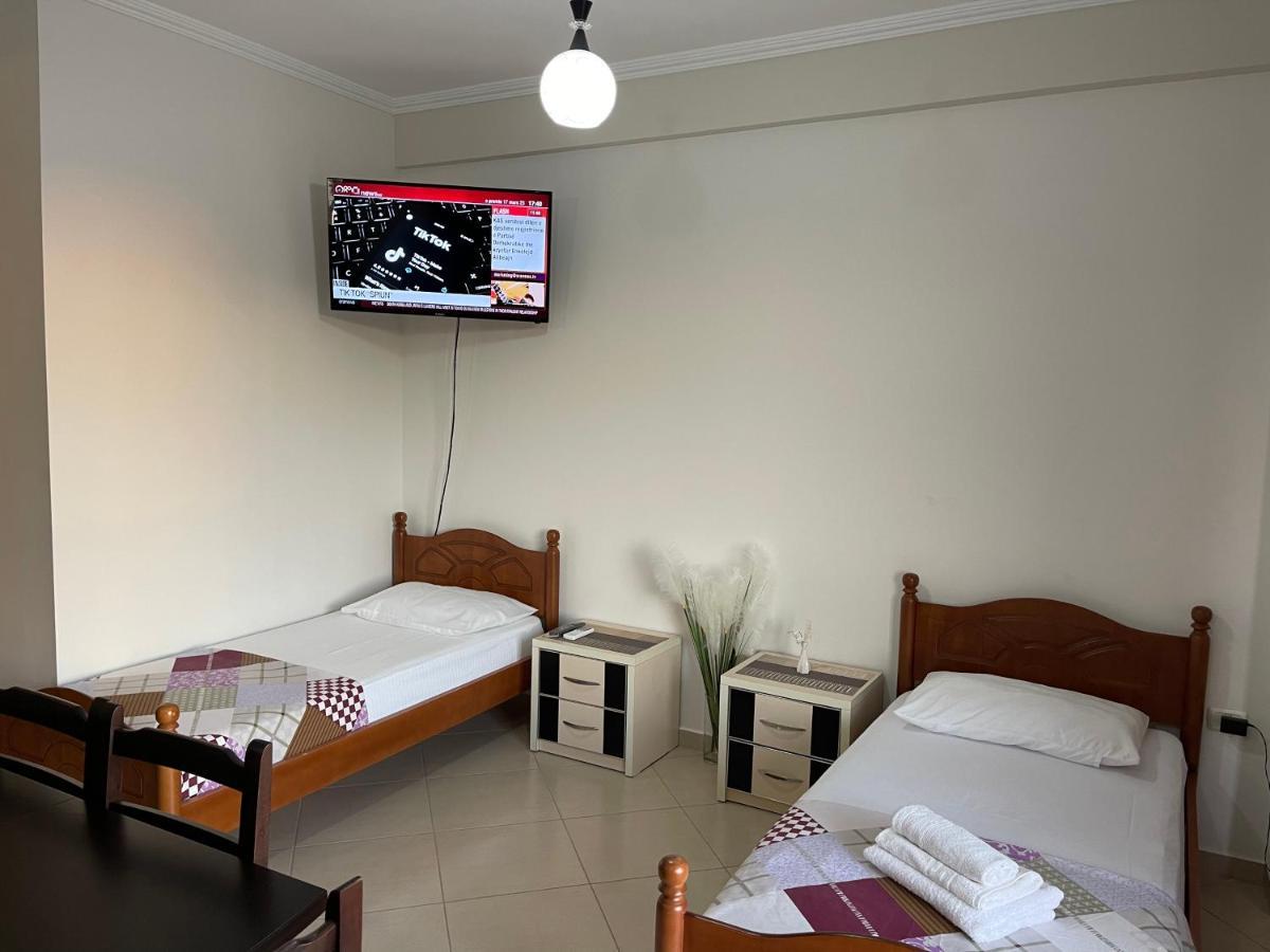 Wave Apartments Saranda Екстер'єр фото