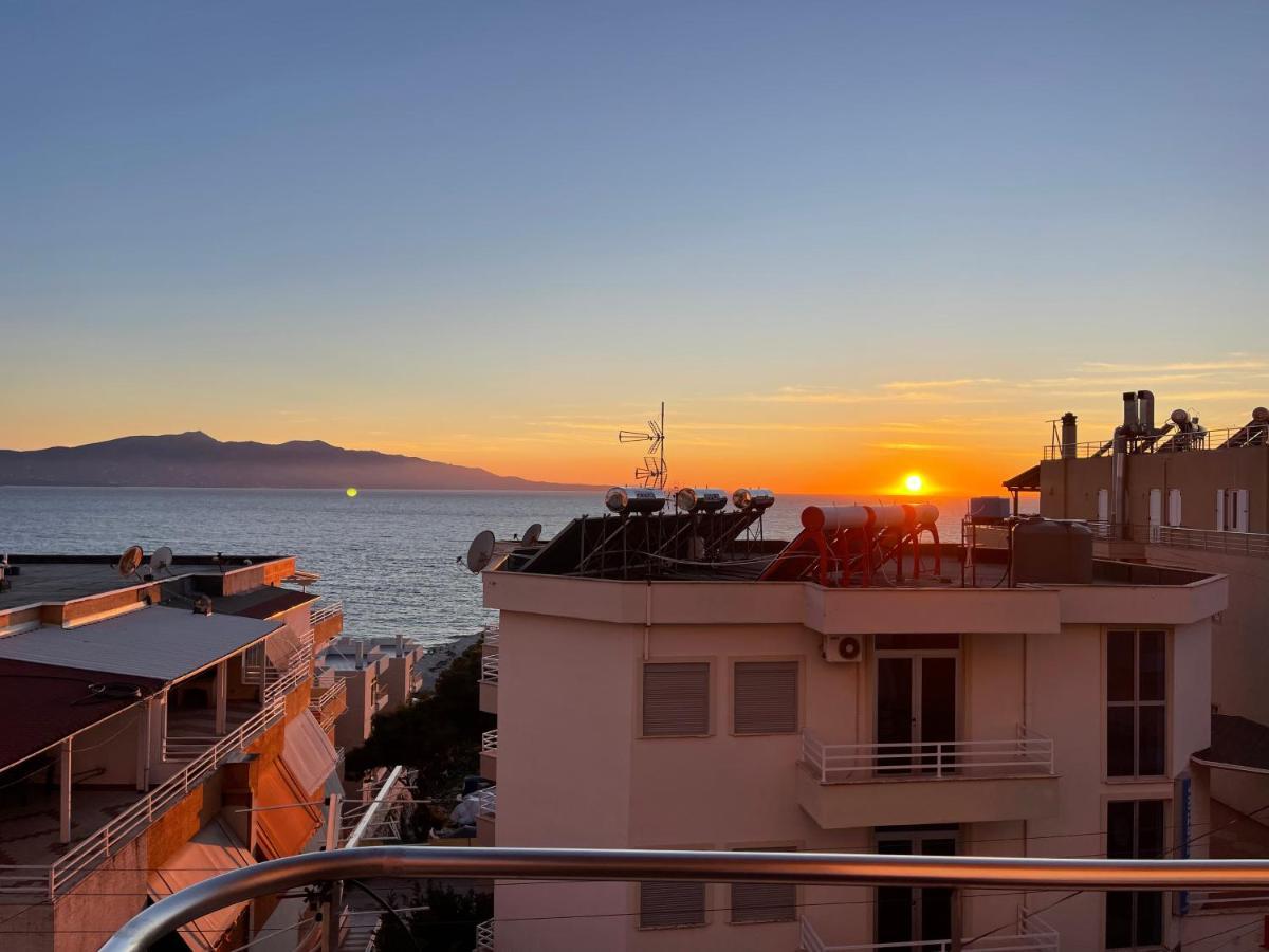 Wave Apartments Saranda Екстер'єр фото